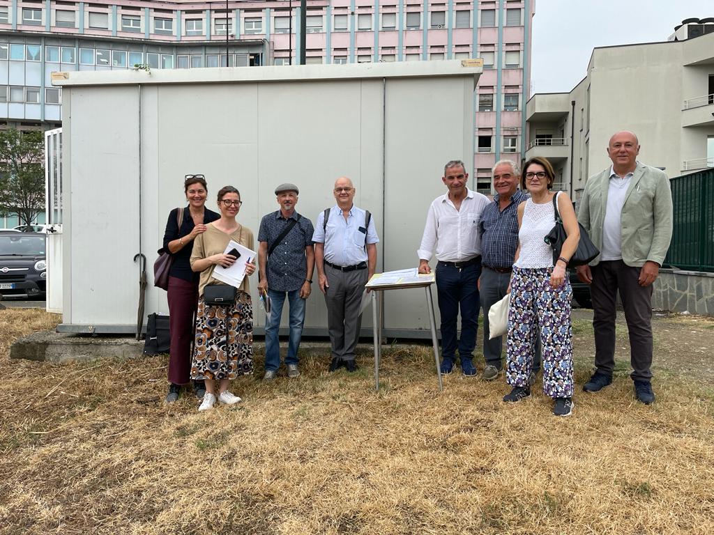 Consegna del terreno per il parco giochi